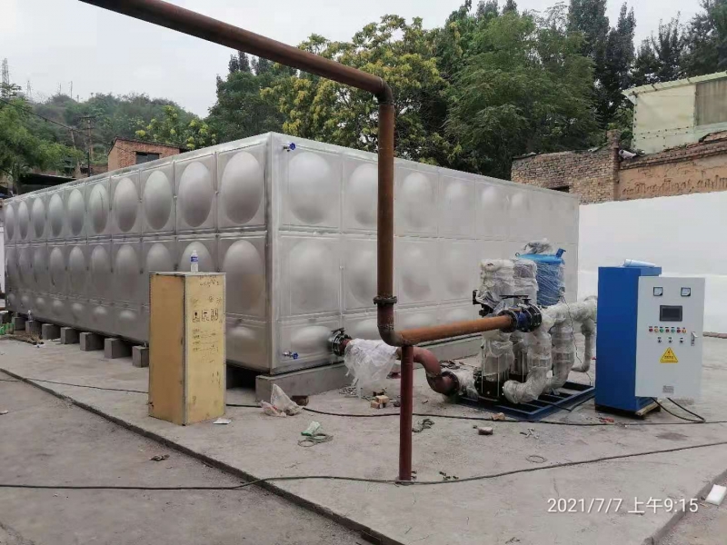 200立方不銹鋼保溫水箱，加不銹鋼凈水設備